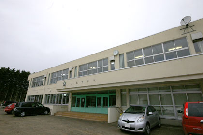 占冠中学校